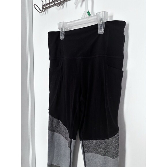 Athlete Salutation Modblock Black 7/8 Length Leggings Size Small - Picture 3 of 6